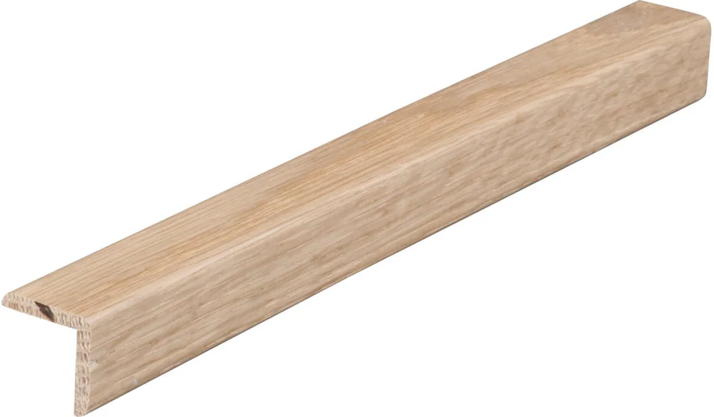 28x28x2400 Vinkellist eik lakkert v:1692661