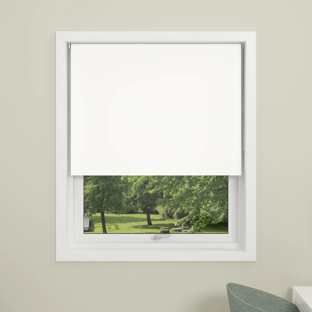 DEBEL RULLEGARDIN UNI LYSTETT HVIT 150X175 v:6156900