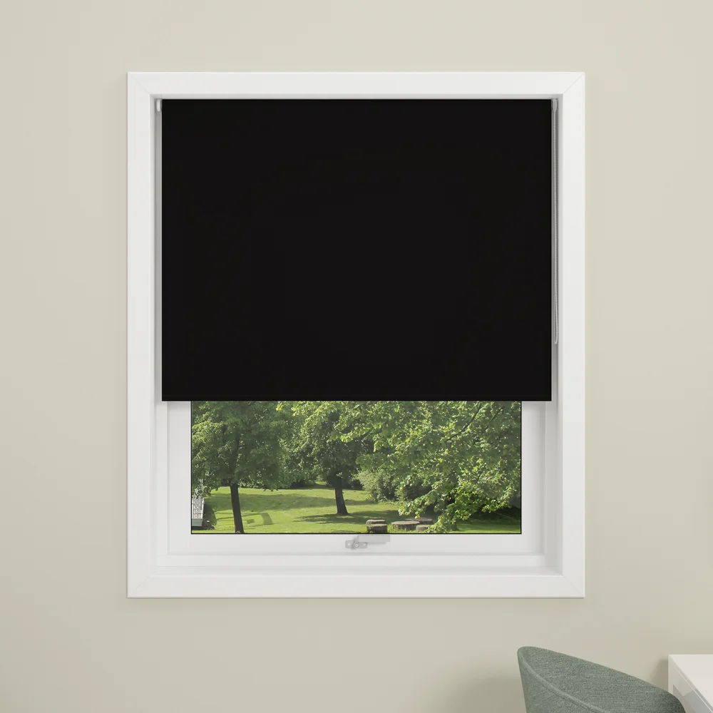 DEBEL RULLEGARDIN UNI MAXI LYSTETT SORT 200X210 v:2846144